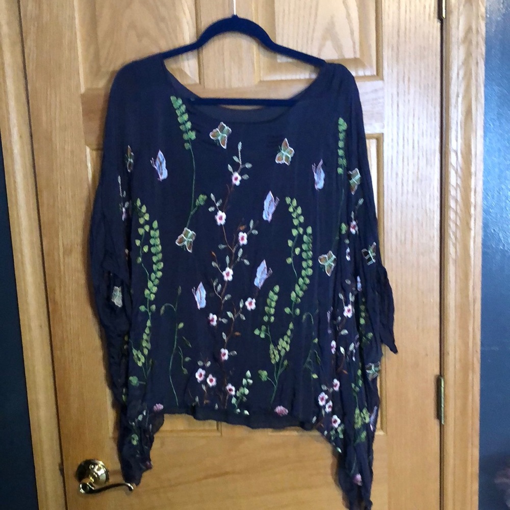 Unknown brand medium blue blouse